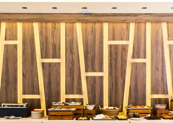 Topart Ξενοδοχείο 4*